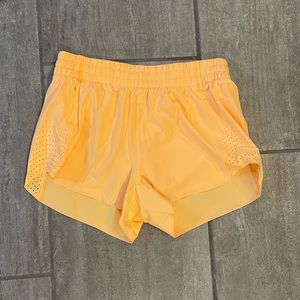 Athleta Hustle 3” short
